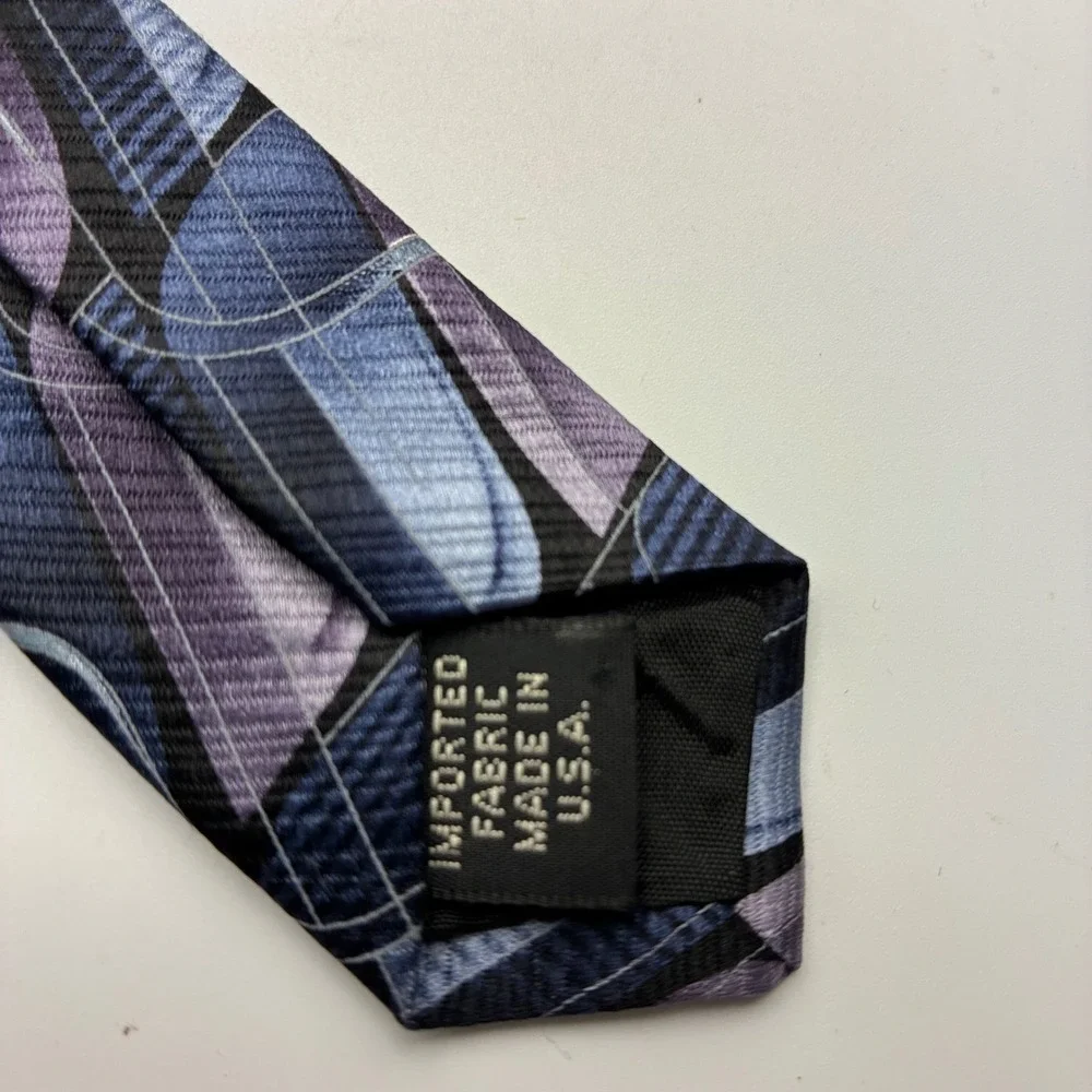 Murano Italia Mens Silk Tie Blue Purple Geometric Abstract Made in USA 4‎ Inch